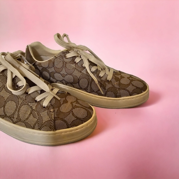 COACH Clip Low Top Sneaker - Picture 3 of 8